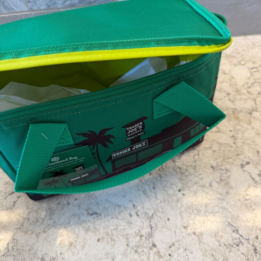 NWt - Green Trader Joe's Mini insulated‎ bag - Picture 9 of 10